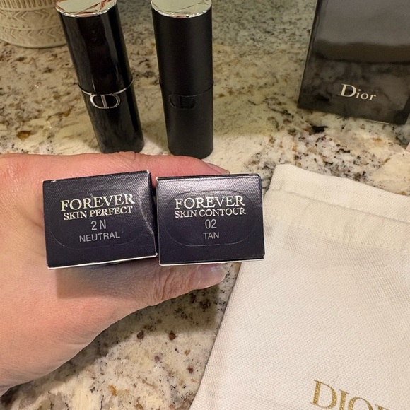 Dior Forever Skin Perfect Set - Picture 3 of 4